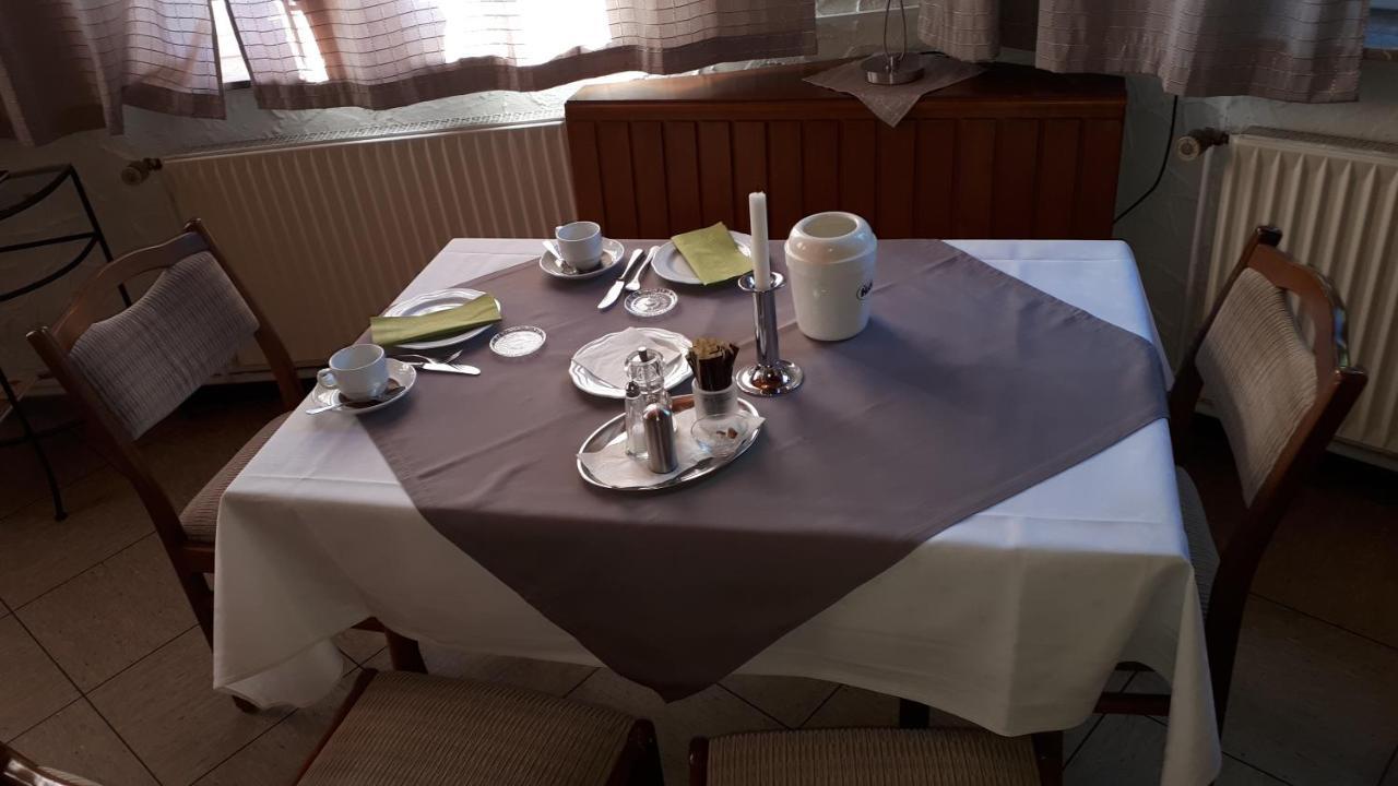 וונסטורף Gasthaus Deutsches Haus Garni מראה חיצוני תמונה